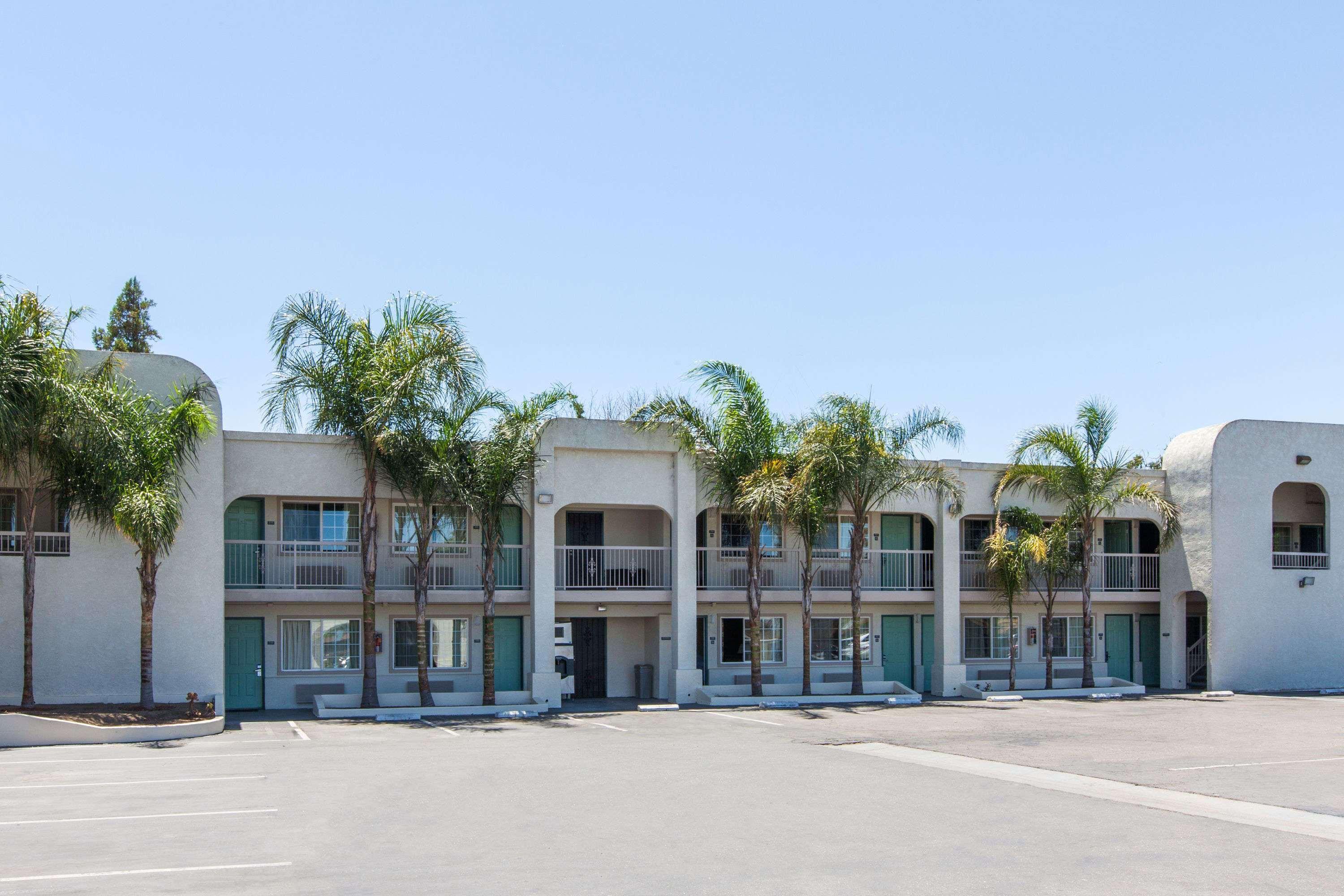 Travelodge By Wyndham Los Banos Ca Exterior foto