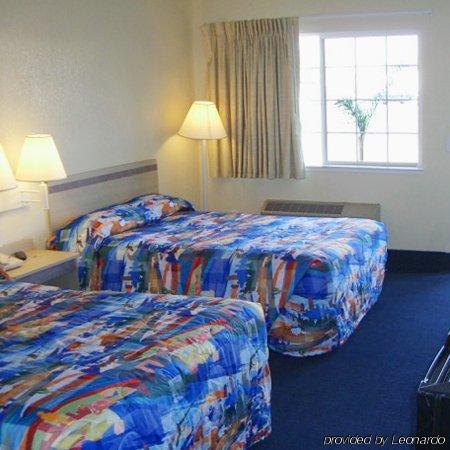 Travelodge By Wyndham Los Banos Ca Quarto foto