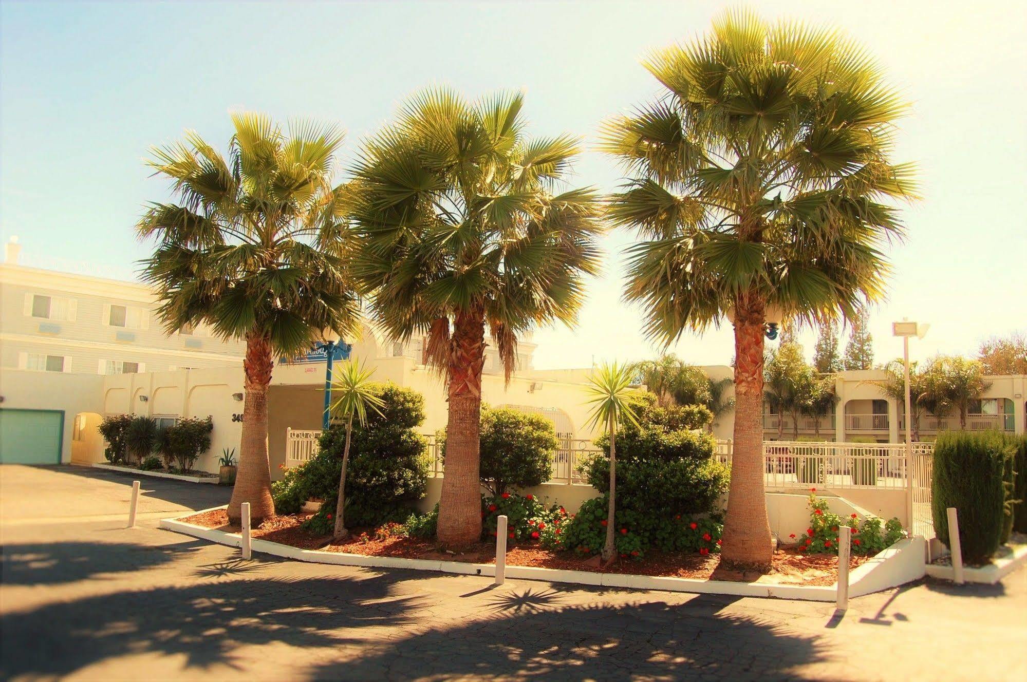 Travelodge By Wyndham Los Banos Ca Exterior foto